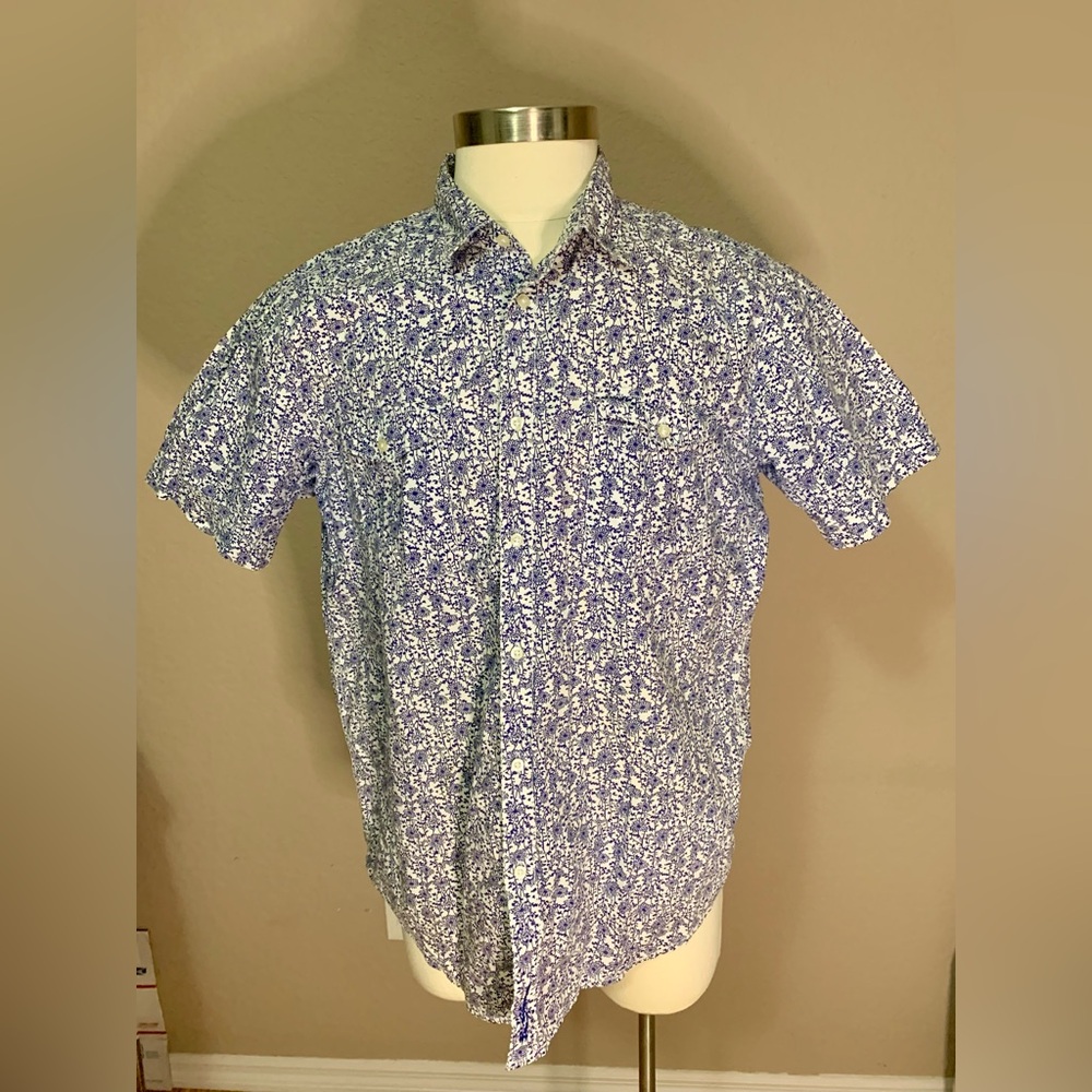 Ben Sherman men’s shirt sleeve shirt.  Excellent condition.
